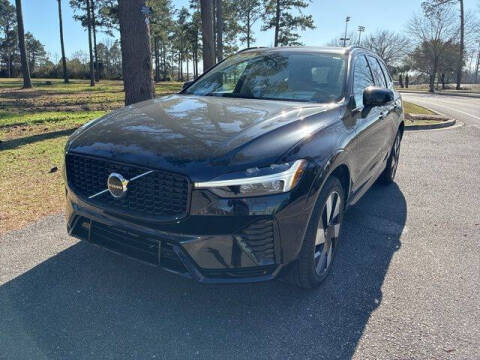 2025 Volvo XC60 T8 Plus Dark Theme
