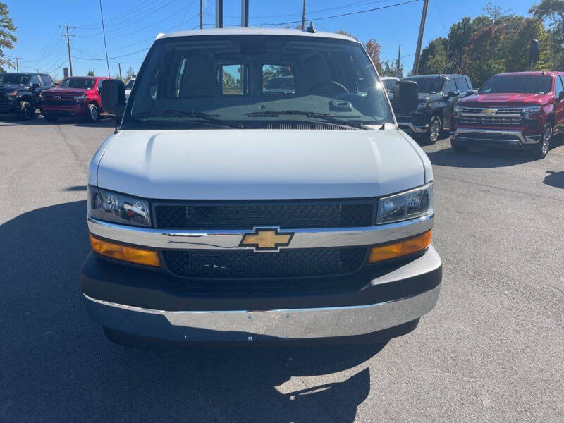 2025 Chevrolet Express 2500