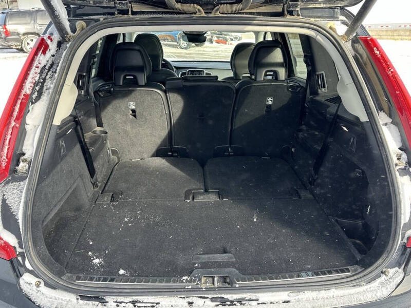 2023 Volvo XC90 B5 Core