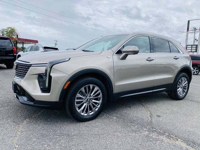 2025 Cadillac XT4 Premium Luxury