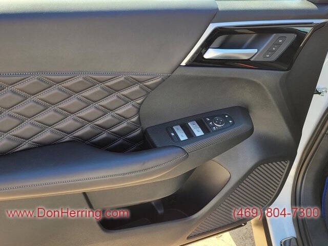 2025 Mitsubishi Outlander PHEV