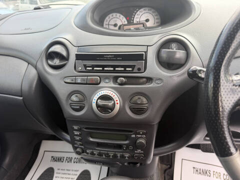 2000 Toyota Vitz