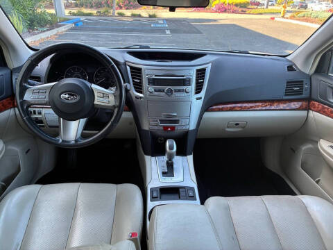 2011 Subaru Outback 2.5i Limited