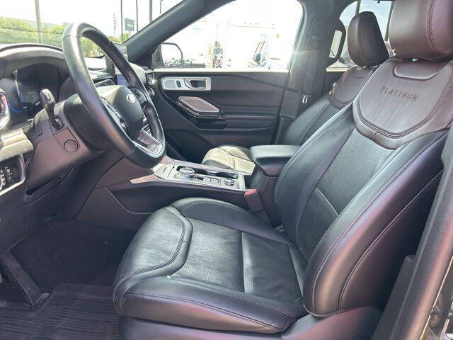 2023 Ford Explorer Platinum
