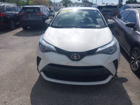 2020 Toyota C-HR LE