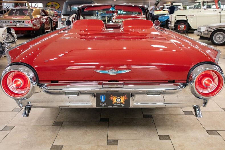 1962 Ford Thunderbird