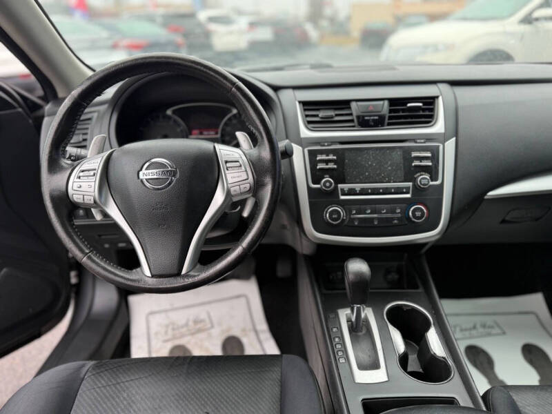 2016 Nissan Altima 2.5 SR