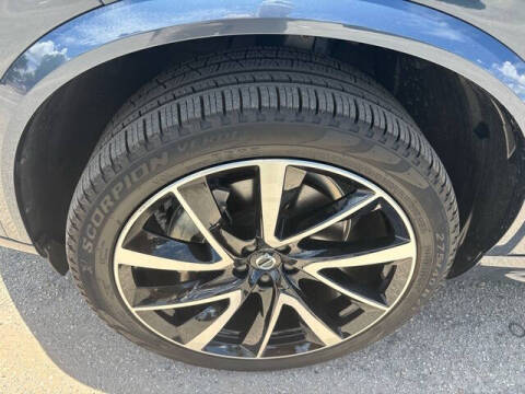 2024 Volvo XC90 B5 Plus Bright Theme