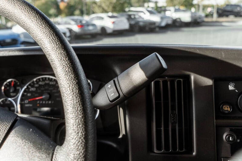 2023 GMC Savana 2500