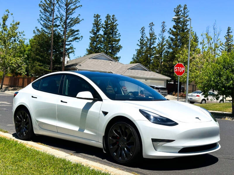 2023 Tesla Model 3 Performance