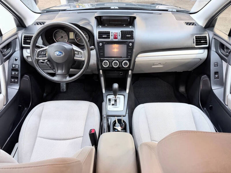 2016 Subaru Forester 2.5i