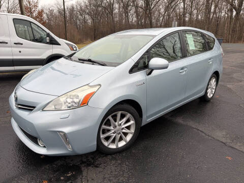 2014 Toyota Prius v Five