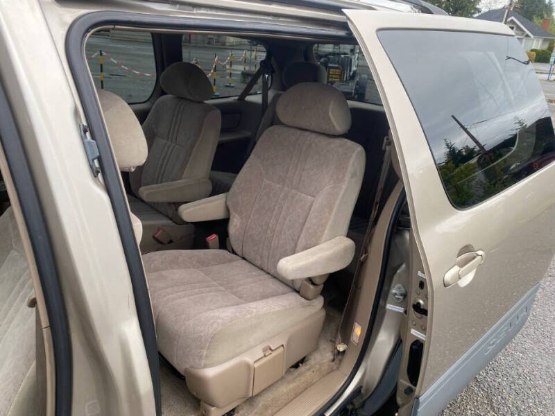 2000 Toyota Sienna LE