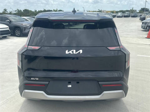 2026 Kia EV9 Light