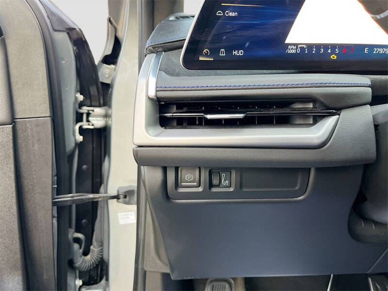 2025 Cadillac XT4 Sport