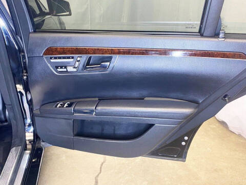 2011 Mercedes-Benz S-Class S 550 4MATIC