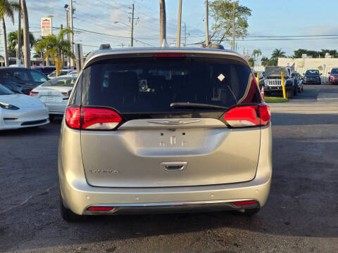 2017 Chrysler Pacifica