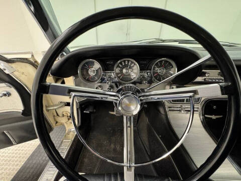 1963 Ford Thunderbird