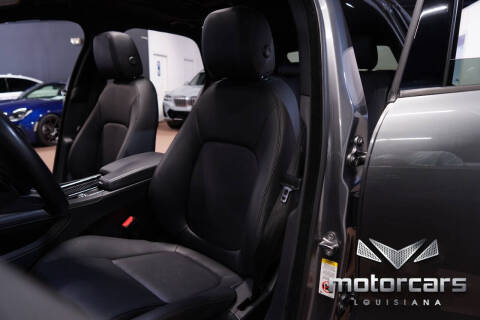 2018 Jaguar F-PACE 25t Premium