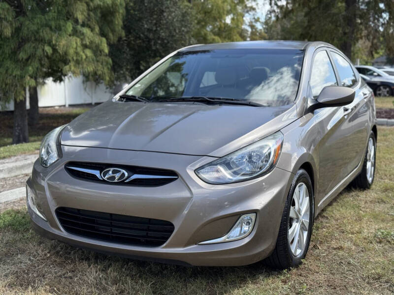 2013 Hyundai Accent GLS