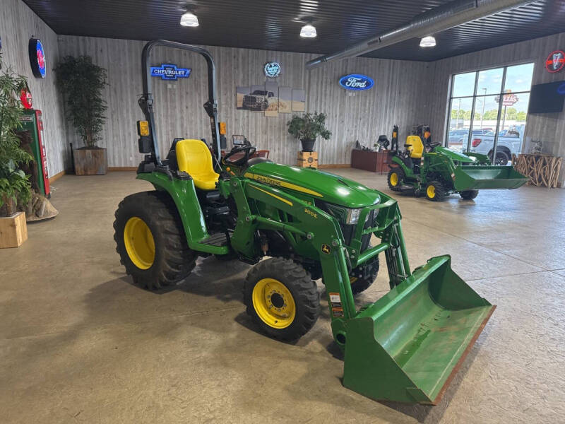 2022 John Deere 3032E