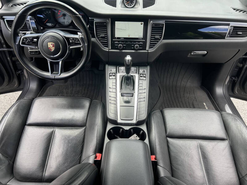 2015 Porsche Macan S