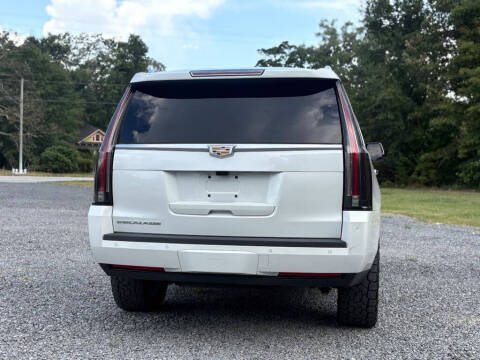 2019 Cadillac Escalade Platinum
