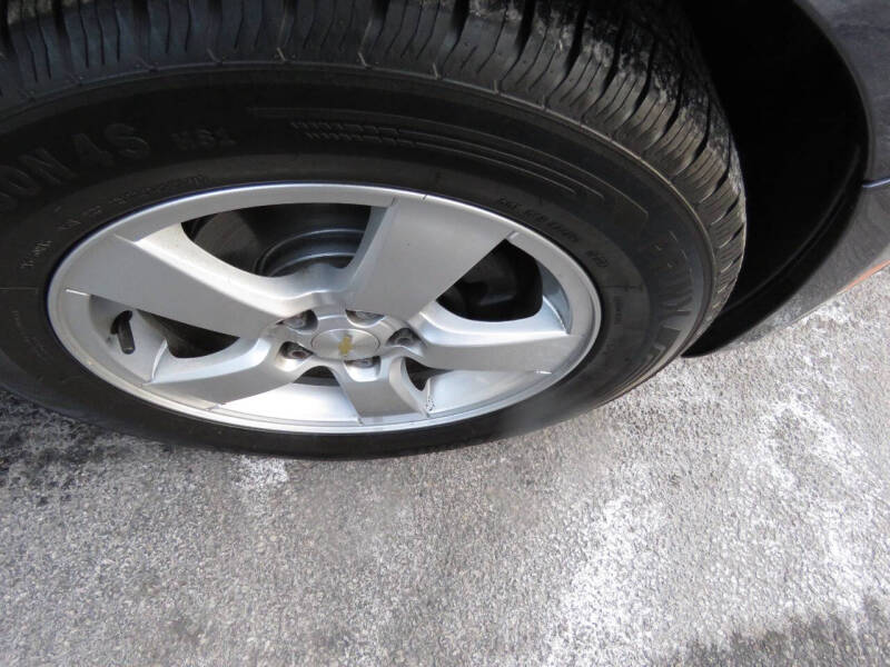 2014 Chevrolet Cruze LS Manual