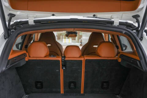 2021 Aston Martin DBX