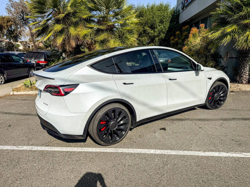 2025 Tesla Model Y Performance