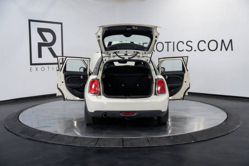 2016 MINI Hardtop 4 Door Cooper