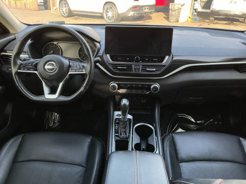 2024 Nissan Altima 2.5 SR