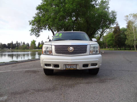 2003 Cadillac Escalade