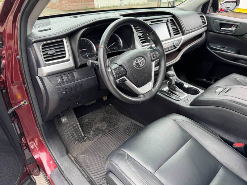 2017 Toyota Highlander XLE