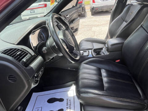 2018 Chrysler 300 S