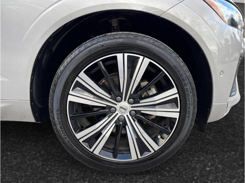 2023 Volvo XC60 B5 Plus Bright Theme