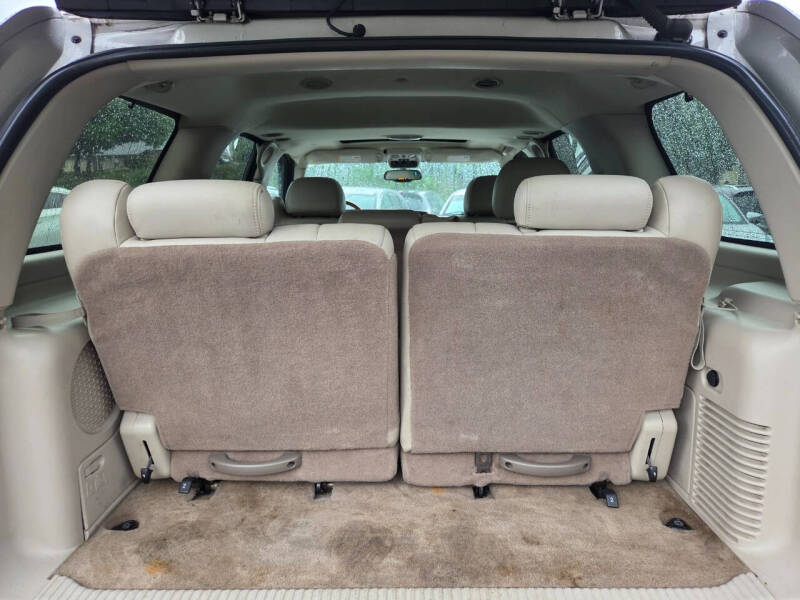 2004 Cadillac Escalade