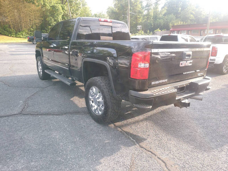 2017 GMC Sierra 2500HD Denali