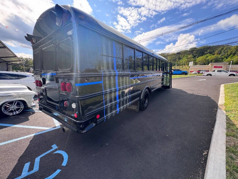 2006 Freightliner FS65 Chassis