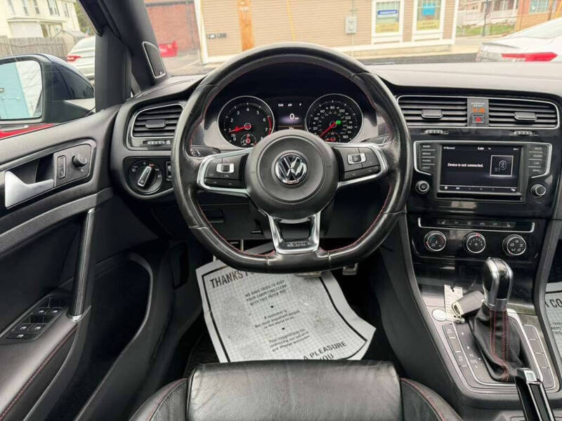 2016 Volkswagen Golf GTI SE