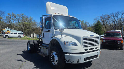 2015 Freightliner M2 106
