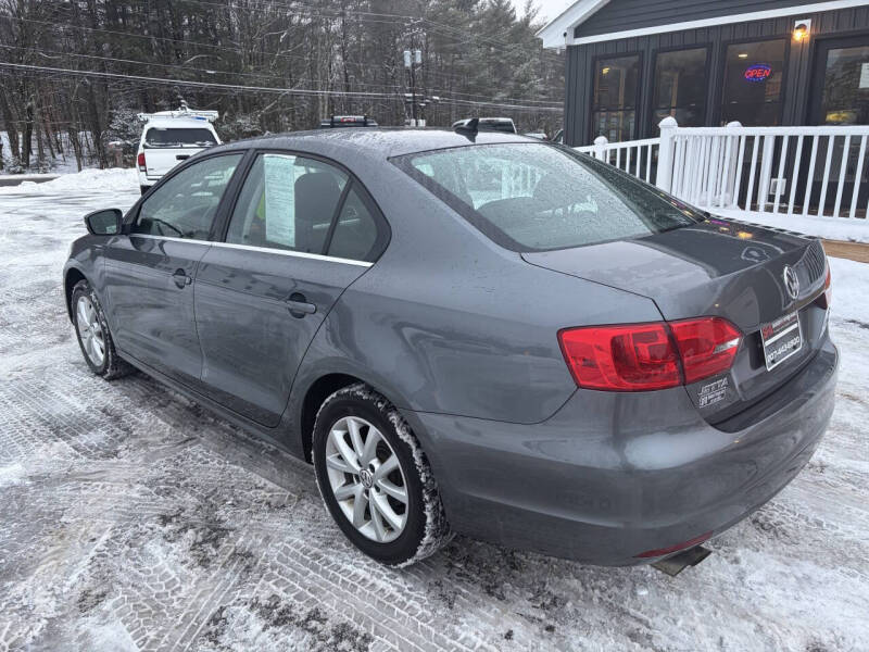 2014 Volkswagen Jetta 1.8T SE photo 3