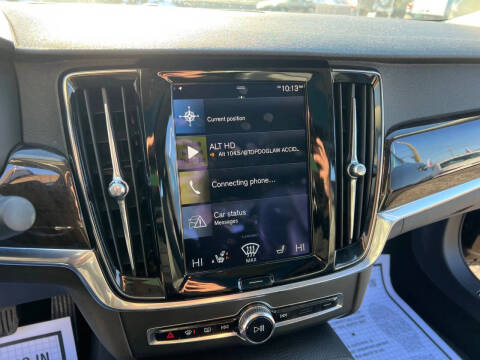 2018 Volvo S90 T5 Momentum