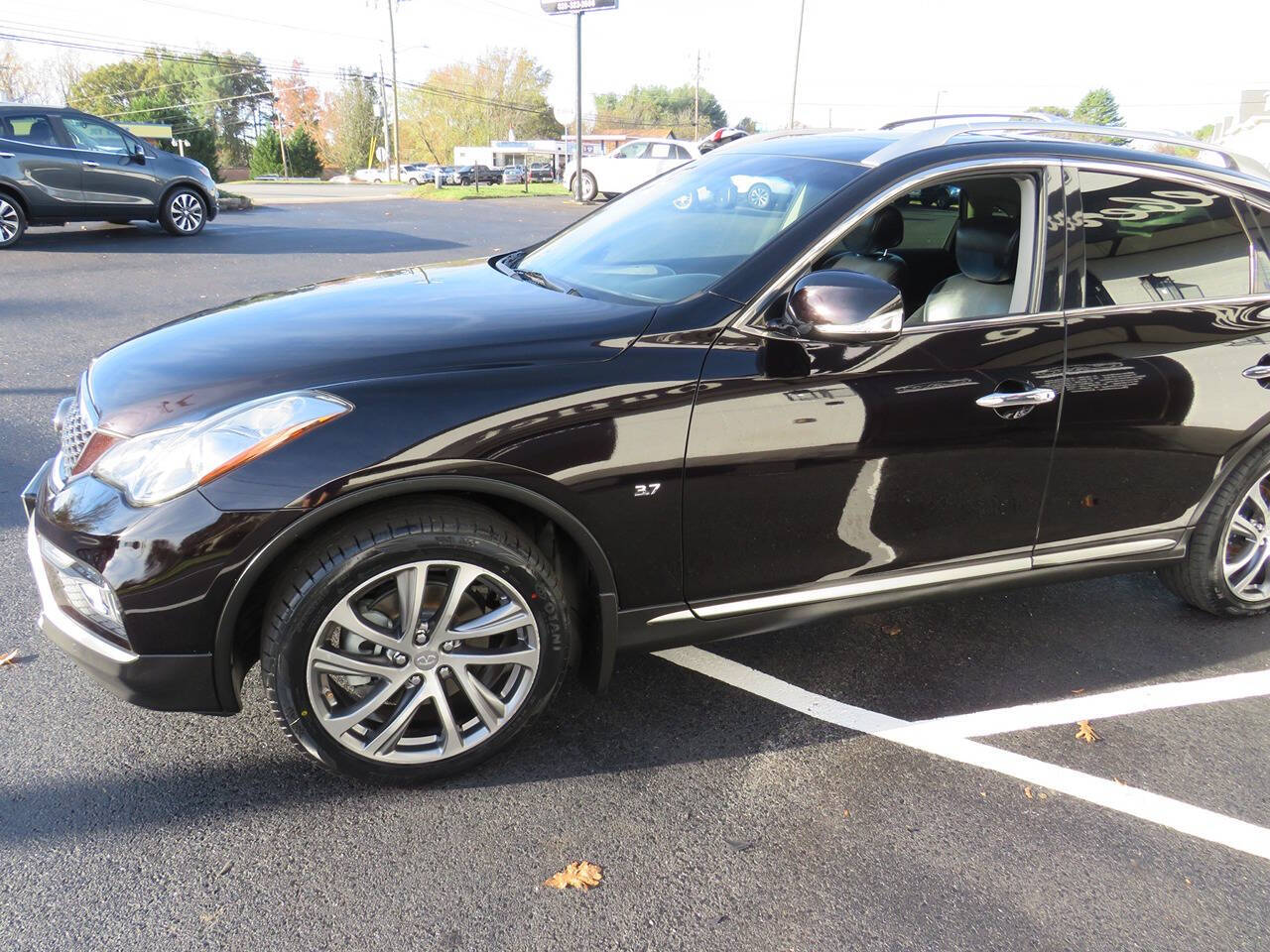 2017 INFINITI QX50 for sale at Colbert's Auto Outlet in Hickory, NC