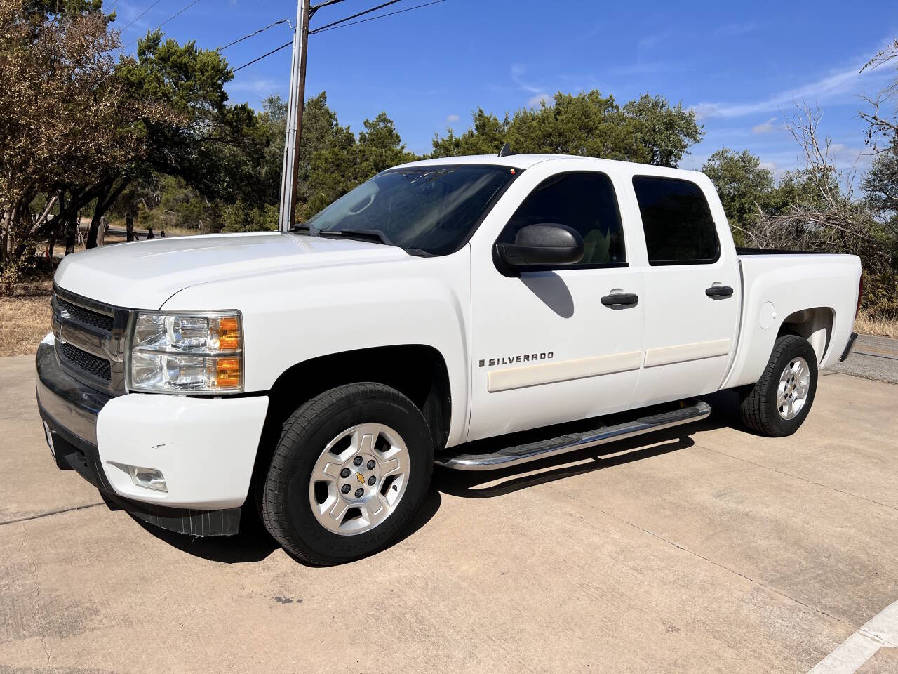 Used Car 2008 Chevrolet Silverado 1500  Lt1 2wd 4dr Crew Cab 5.8 Ft. Sb For Sale Under $12,000 In Austin, Texas