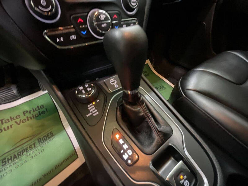 2020 Jeep Cherokee Trailhawk