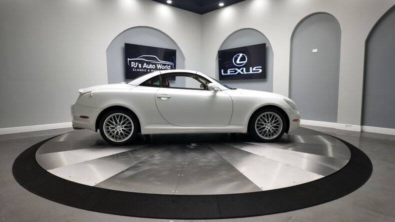 2005 Lexus SC 430