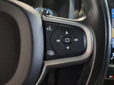 2022 Volvo S60 B5 Momentum