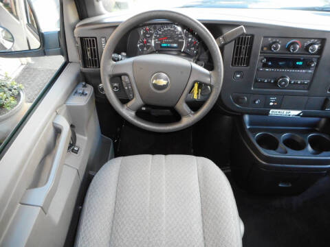 2017 Chevrolet Express LT 3500