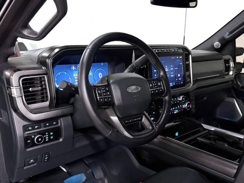 2024 Ford F-350 Super Duty Platinum